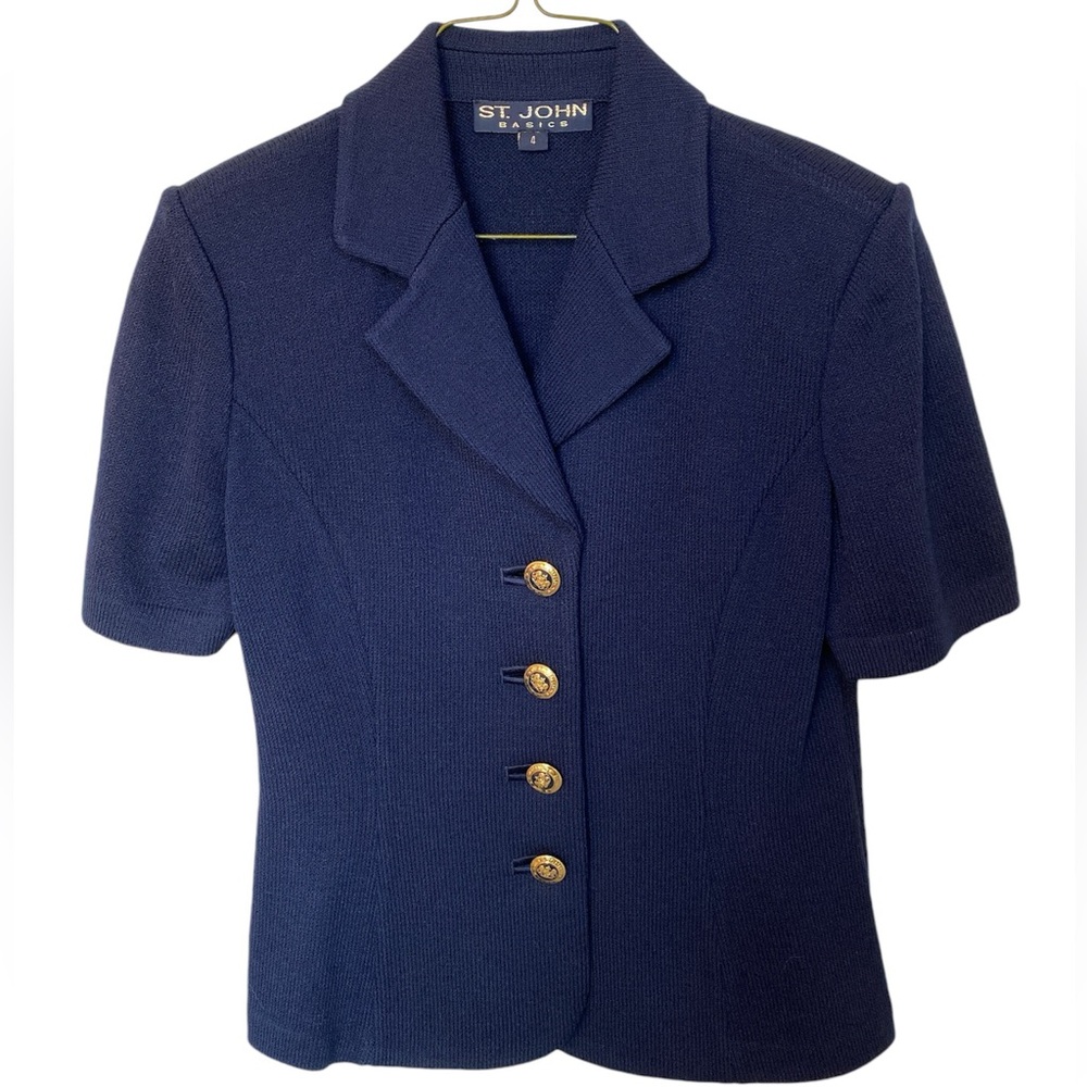 ST JOHN “Santana Knit” Short Sleeve Jacket Sweater Top Navy w/ Gold Logo Buttons